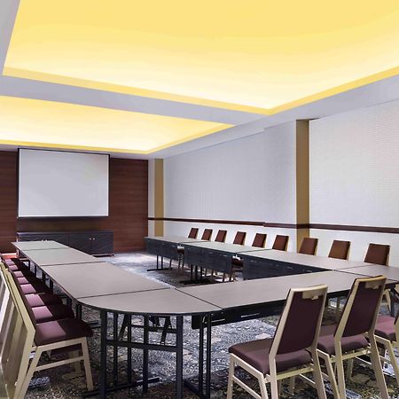 Sheraton Bali Kuta Resort Екстериор снимка Meeting room