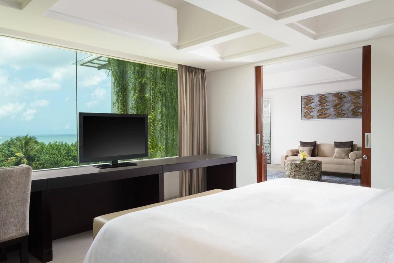 Sheraton Bali Kuta Resort Екстериор снимка A bedroom at the hotel