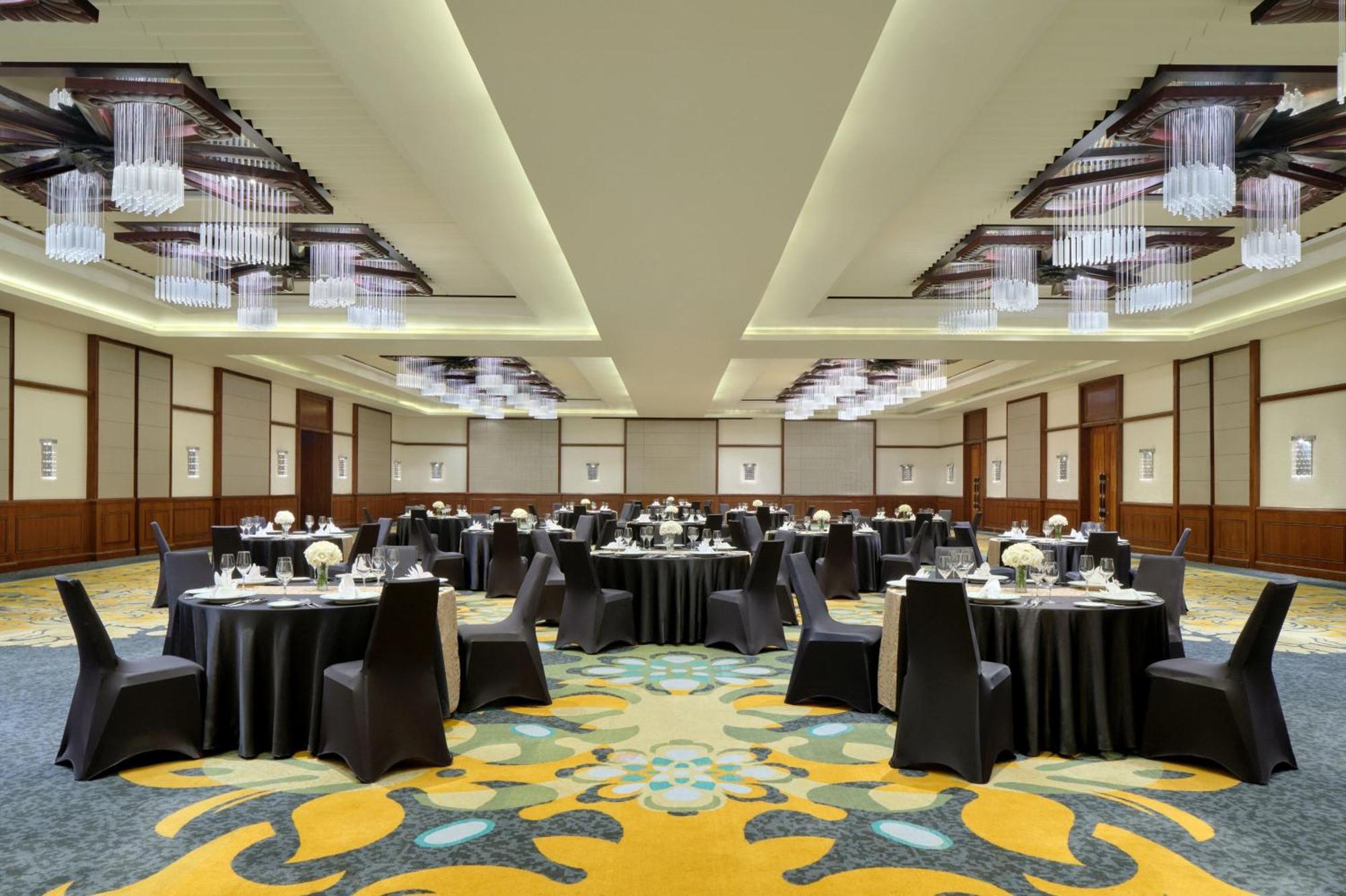 Sheraton Bali Kuta Resort Екстериор снимка The ballroom
