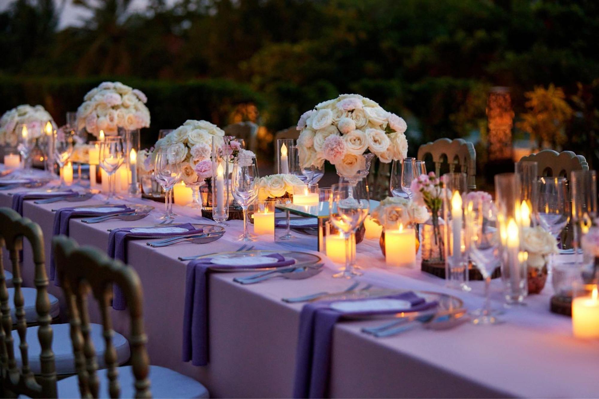 Sheraton Bali Kuta Resort Екстериор снимка A table set for a wedding reception