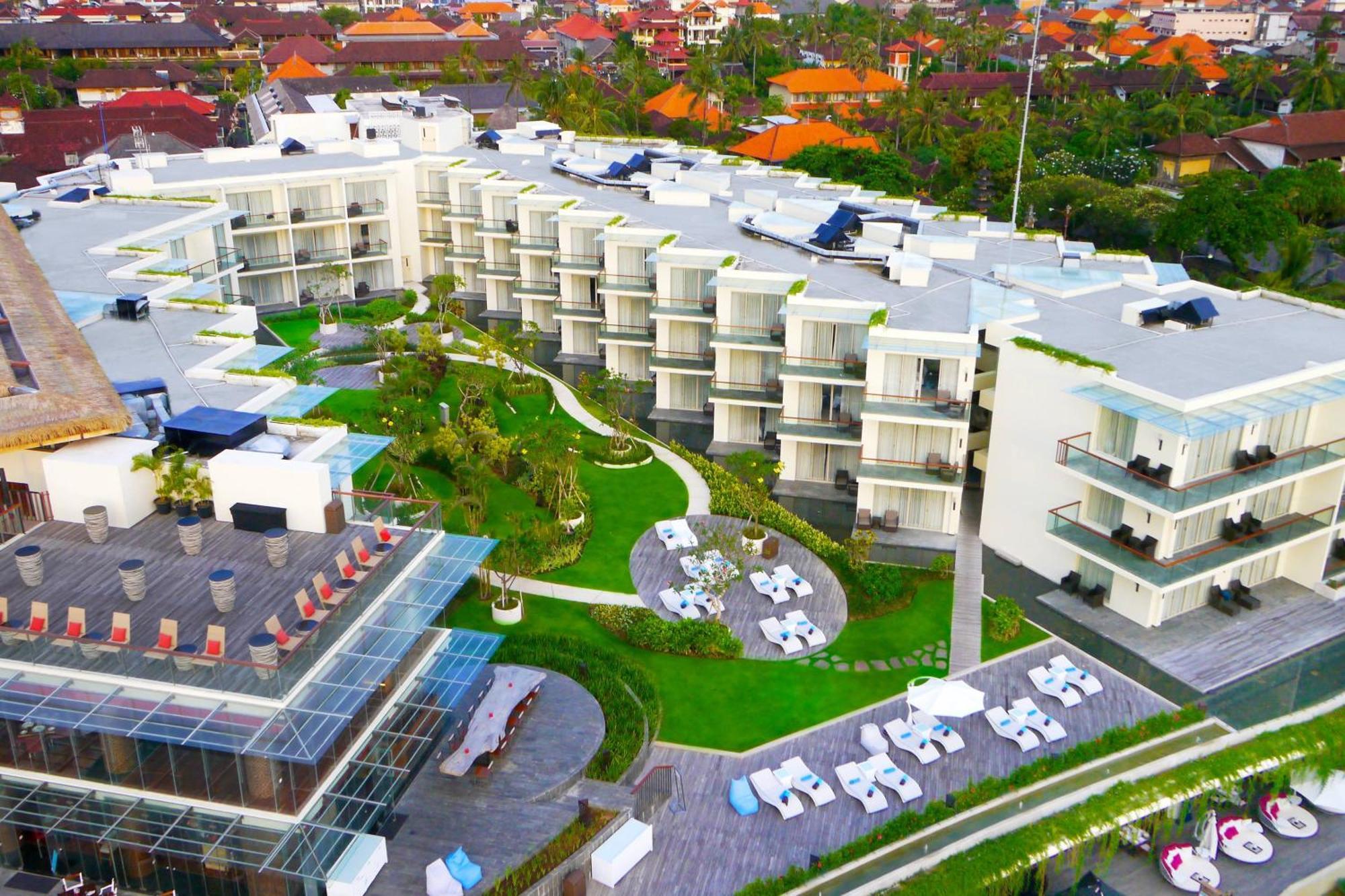 Sheraton Bali Kuta Resort Екстериор снимка The hotel in 2016